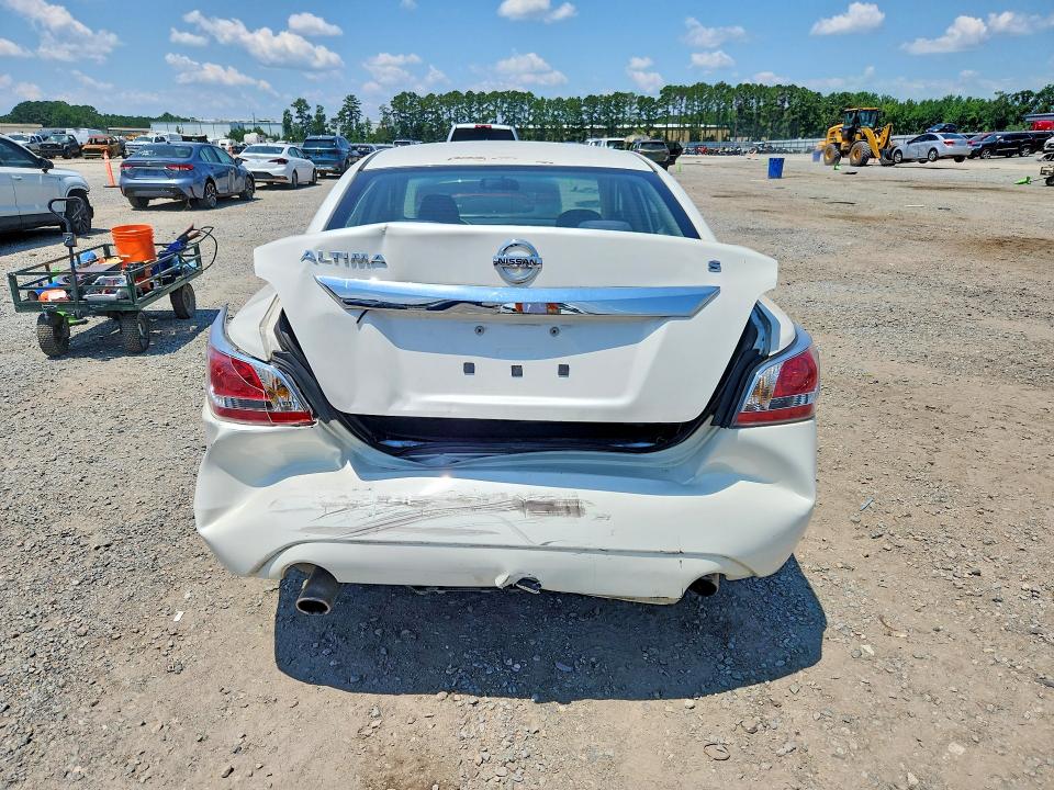 Photo 6 from auction – 2015 NISSAN ALTIMA with VIN 1N4AL3AP8FC412074