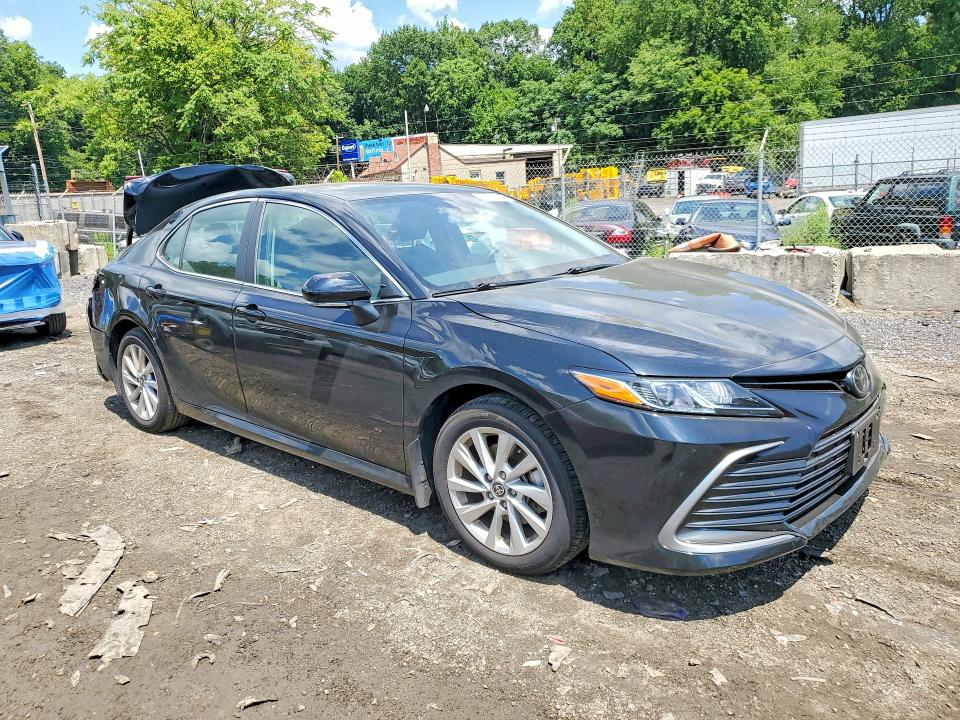 Photo 4 from auction – 2024 TOYOTA CAMRY with VIN 4T1C11AK0RU904044