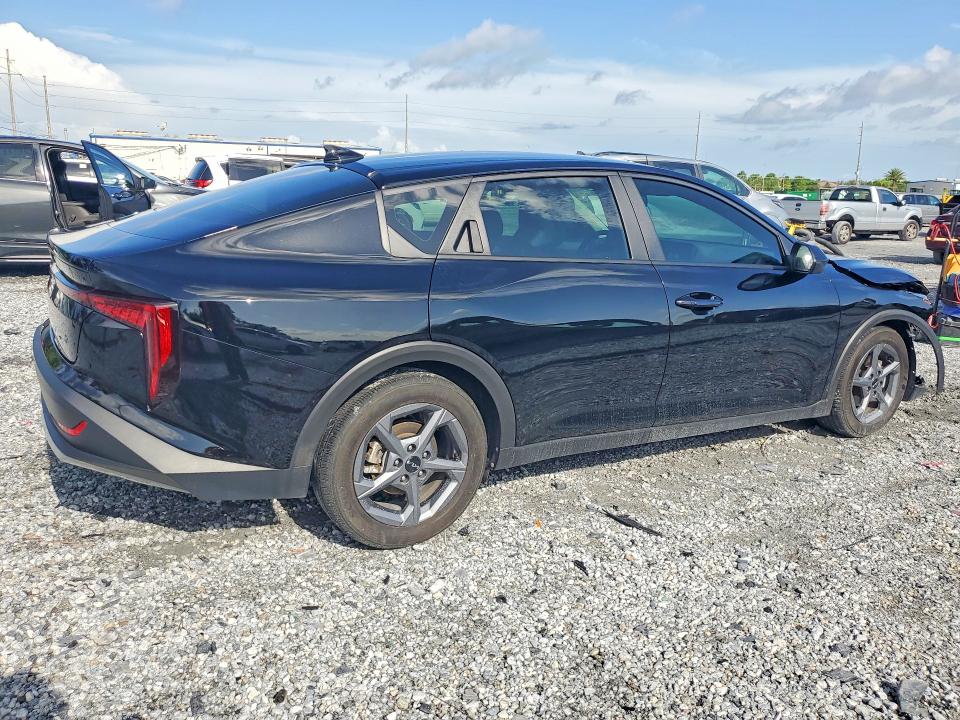 Снимка 3 от търг – 2025 KIA K4 с VIN 3KPFT4DE2SE139491