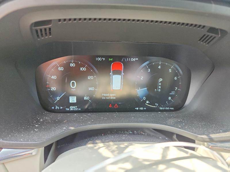 Photo 9 from auction – 2021 VOLVO XC60 with VIN YV4102DK6M1886835