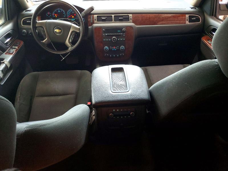 Photo 8 from auction – 2012 CHEVROLET SUBURBAN with VIN 1GNSKHE79CR236337
