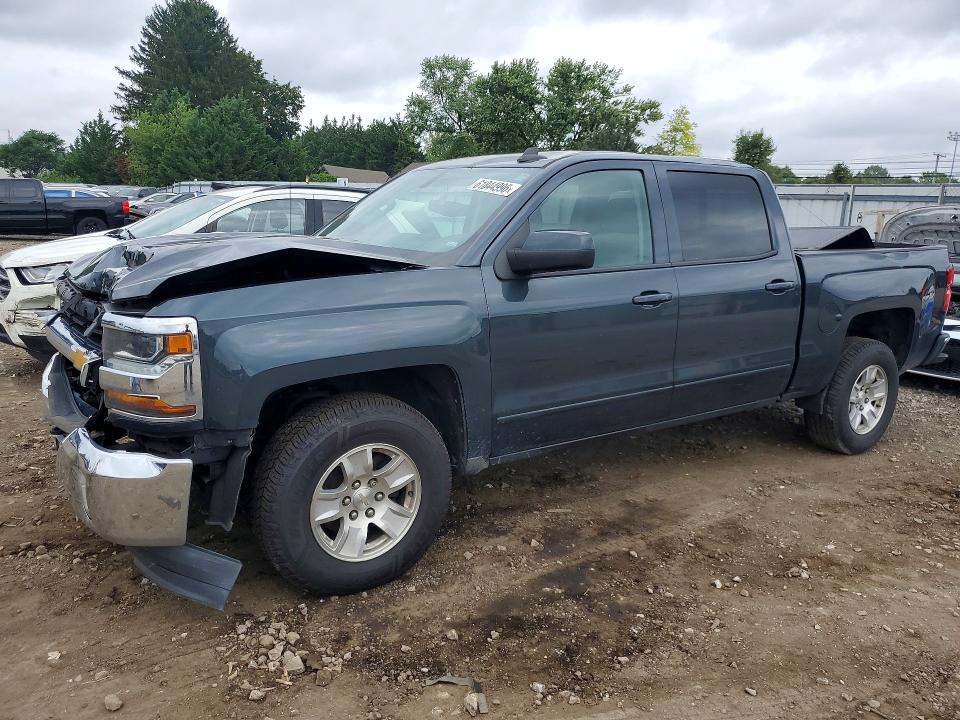 CHEVROLET SILVERADO 2018 with VIN 3GCUKREC1JG308665 - Photo from auction