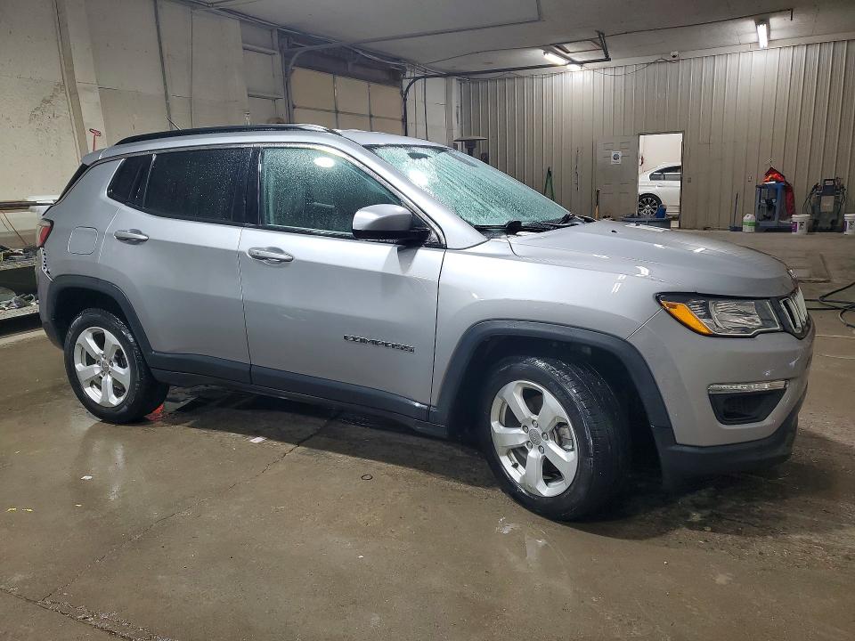 Zdjęcie 4 z aukcji – 2020 JEEP COMPASS z VIN 3C4NJDBB1LT202989