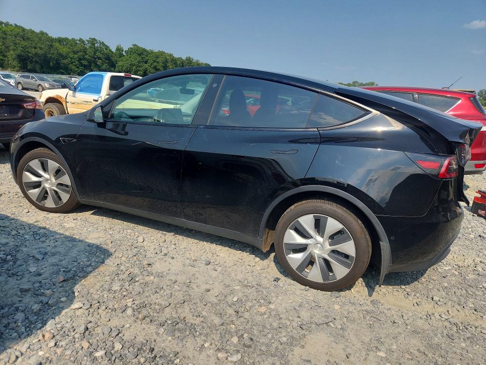 Photo 2 from auction – 2022 TESLA MODEL Y with VIN 7SAYGAEE7NF313390