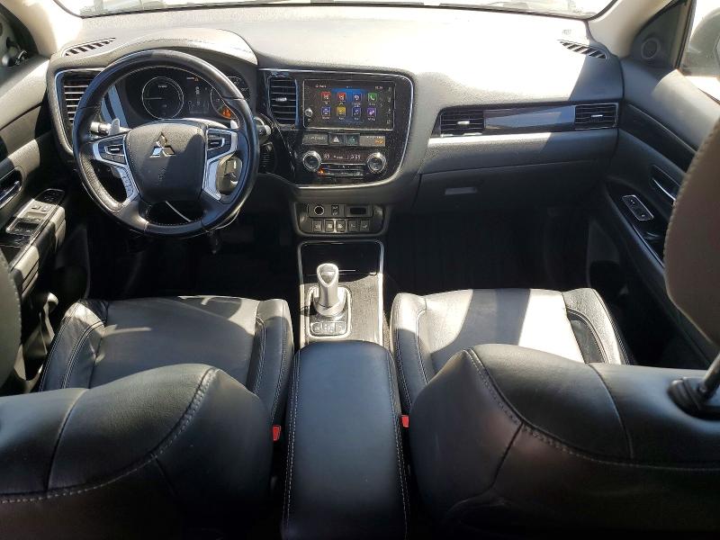 Photo 8 from auction – 2018 MITSUBISHI OUTLANDER with VIN JA4J24A55JZ048147