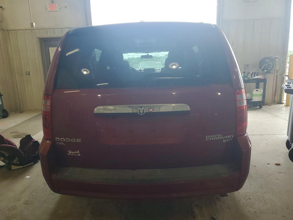 Photo 6 from auction – 2010 DODGE GRAND CARAVAN with VIN 2D4RN5DX0AR390475