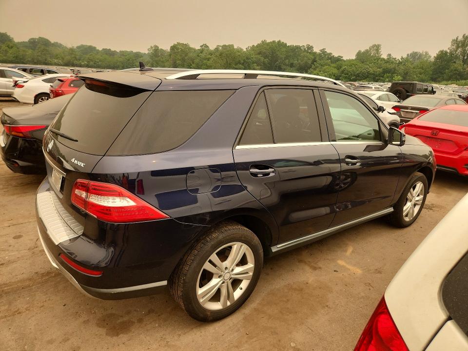 Photo 3 from auction – 2014 MERCEDES-BENZ ML with VIN 4JGDA5HBXEA404793