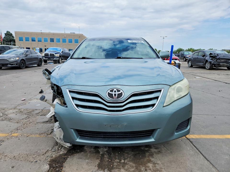 Photo 5 from auction – 2011 TOYOTA CAMRY with VIN 4T1BF3EK0BU702667