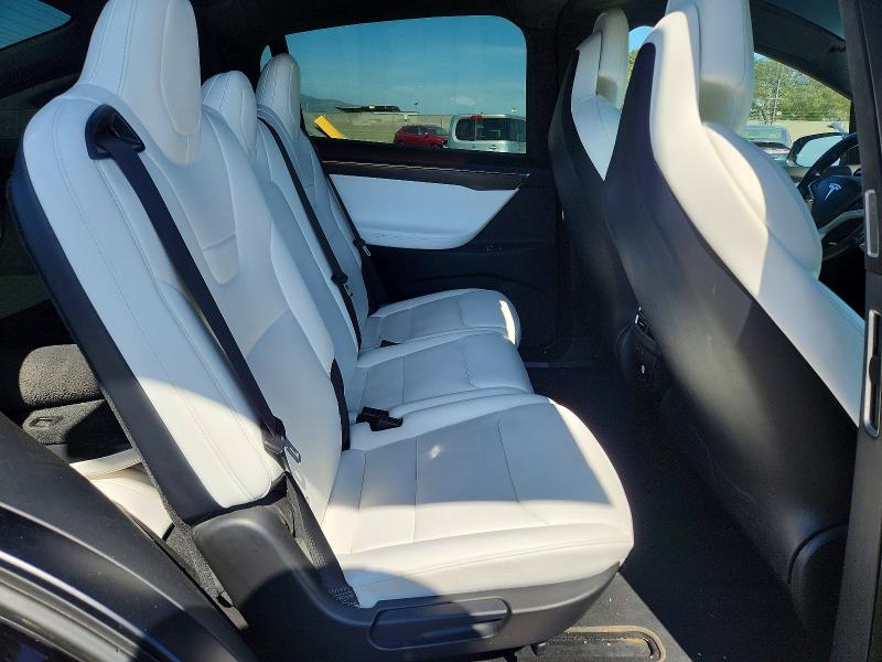 صورة رقم 11 من المزاد - 2017 TESLA MODEL X مع VIN 5YJXCAE25HF065882