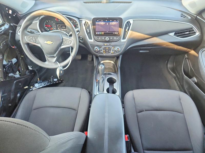 Photo 8 from auction – 2020 CHEVROLET MALIBU with VIN 1G1ZD5ST5LF071897