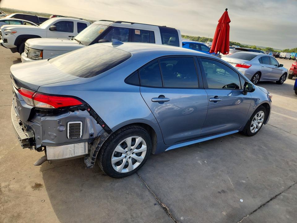 Photo 3 from auction – 2021 TOYOTA COROLLA with VIN JTDEPMAE5MJ127054