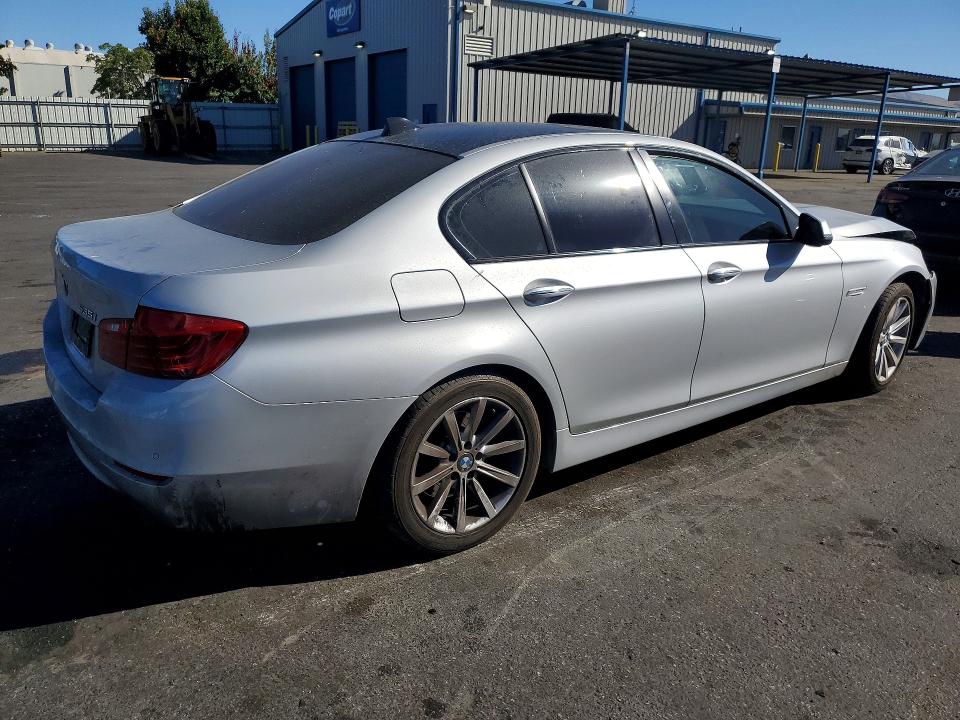 Photo 3 from auction – 2014 BMW 535 with VIN WBA5B1C58ED475471