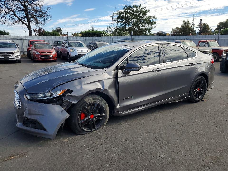FORD FUSION 2013 z numerem VIN 3FA6P0LU3DR178114 - Zdjęcie z aukcji