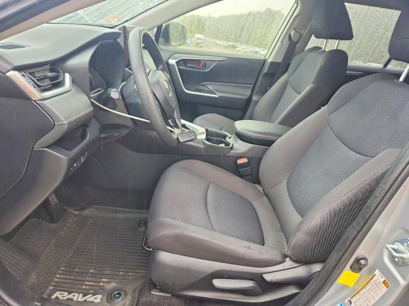 Photo 7 from auction – 2019 TOYOTA RAV4 with VIN JTMG1RFVXKJ012706