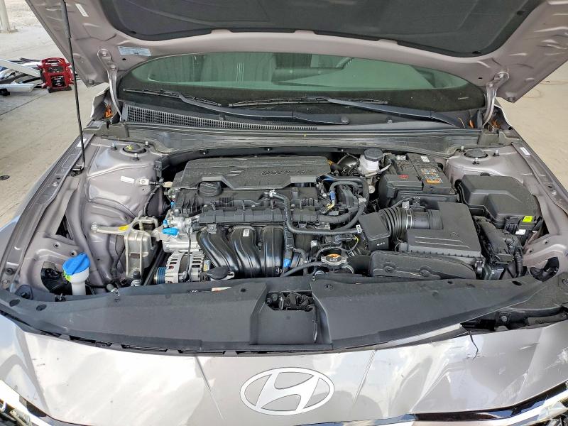 Снимка 11 от търг – 2025 HYUNDAI ELANTRA с VIN KMHLS4DG0SU884731