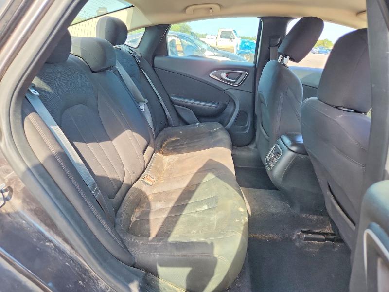 Photo 10 from auction – 2015 CHRYSLER 200 with VIN 1C3CCCAB4FN558875