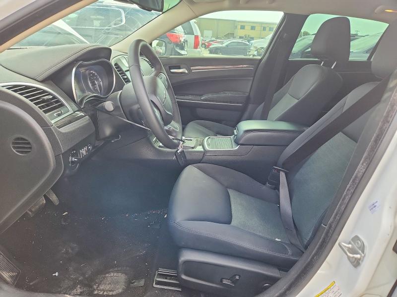 Photo 7 from auction – 2022 CHRYSLER 300 with VIN 2C3CCAAG1NH268343