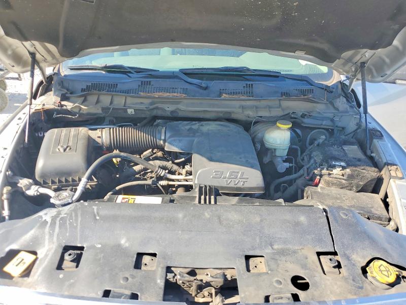 Photo 11 from auction – 2018 RAM 1500 with VIN 1C6RR7LGXJS108928