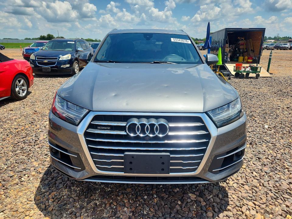 Photo 5 from auction – 2017 AUDI Q7 with VIN WA1VAAF72HD035974