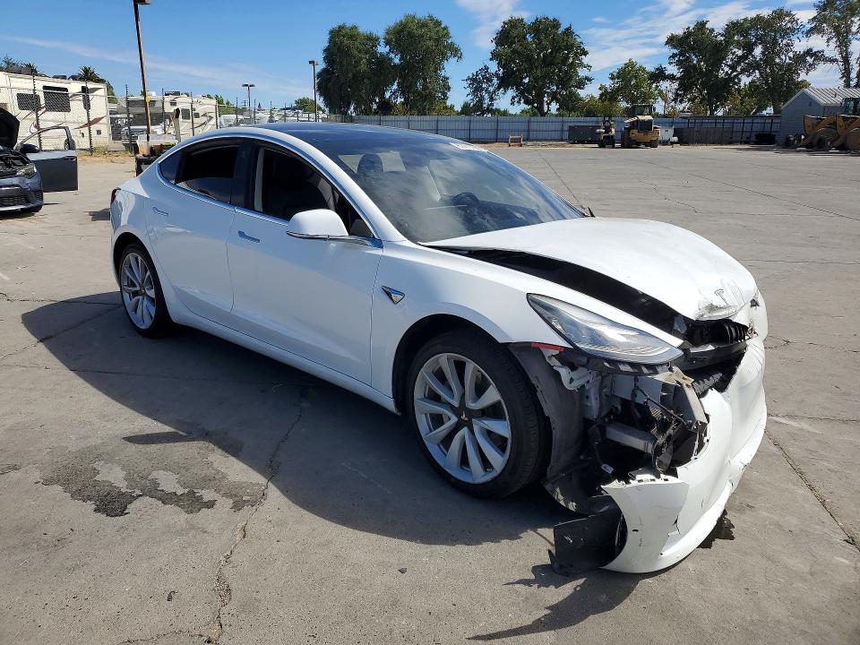 Photo 4 from auction – 2019 TESLA MODEL 3 with VIN 5YJ3E1EA1KF446524