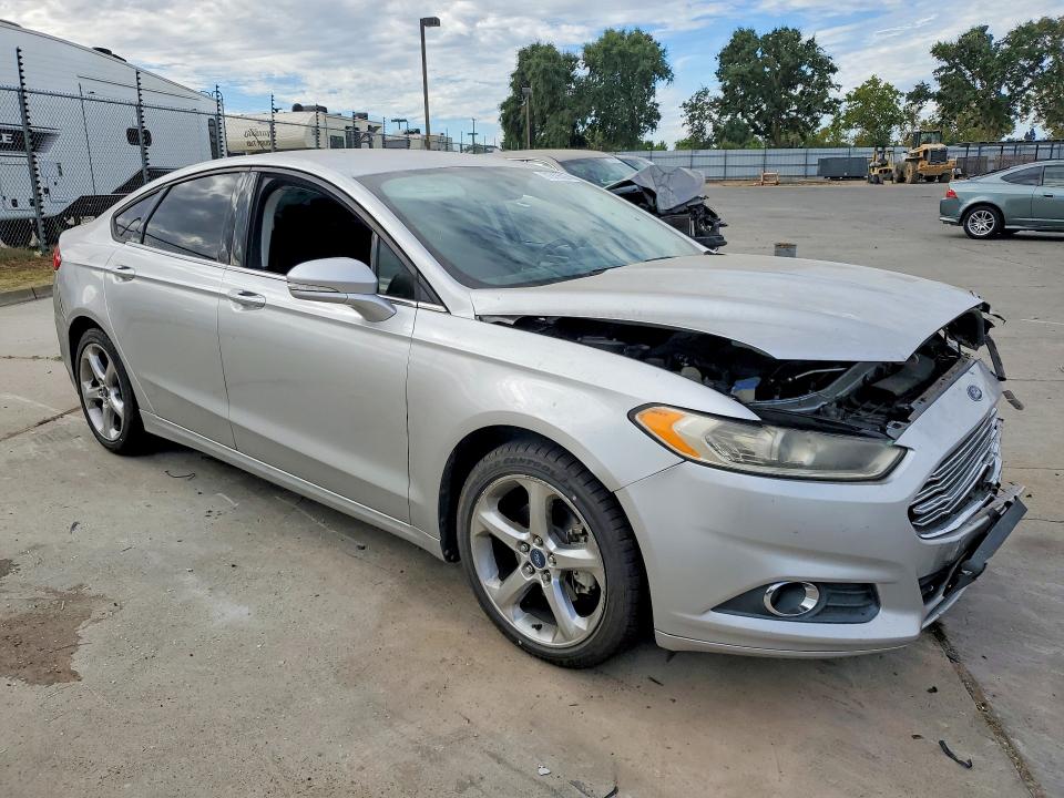 Photo 4 from auction – 2013 FORD FUSION with VIN 3FA6P0HR5DR254744