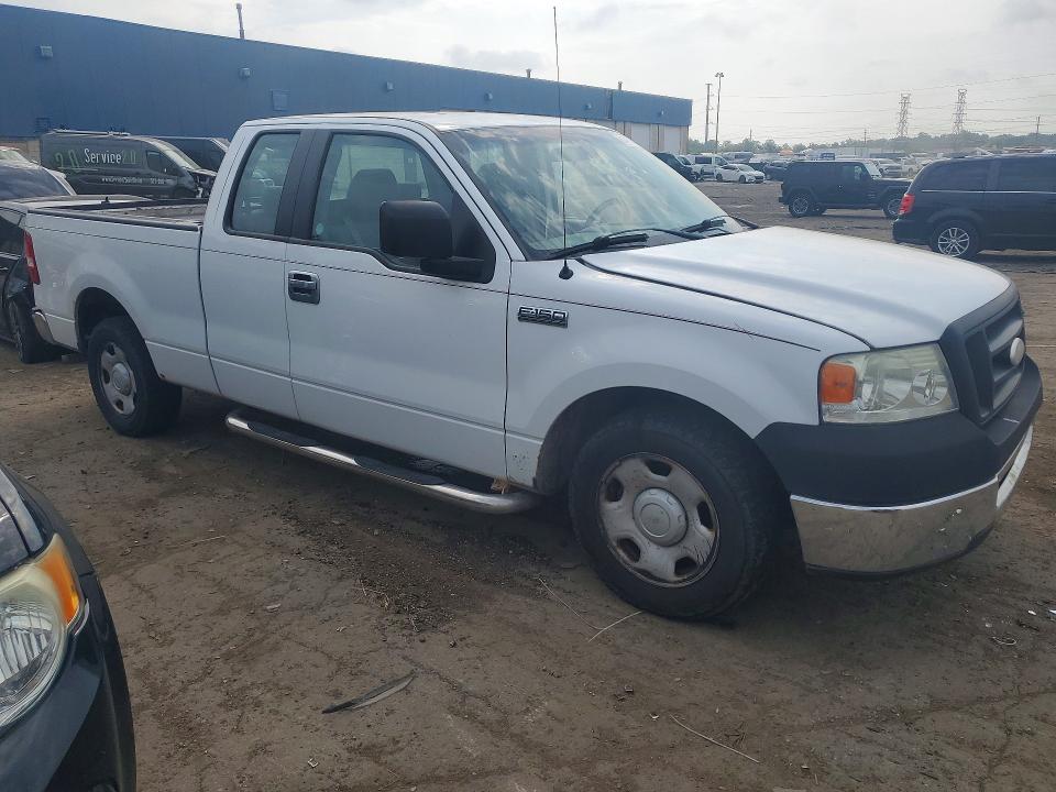 Photo 4 from auction – 2007 FORD F150 with VIN 1FTRX12W07FB41734