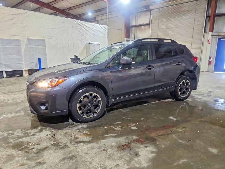 SUBARU CROSSTREK 2022 with VIN JF2GTAPC0NH257939 - Photo from auction