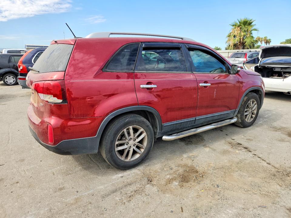 Photo 3 from auction – 2014 KIA SORENTO with VIN 5XYKT3A69EG472428