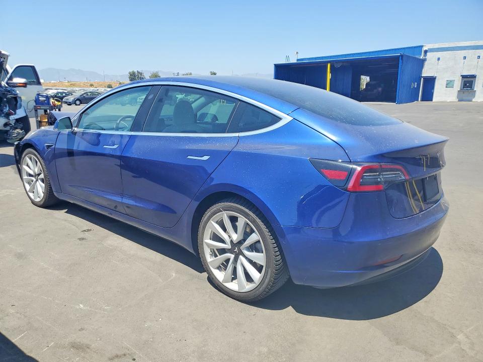 Photo 2 from auction – 2019 TESLA MODEL 3 with VIN 5YJ3E1EB0KF421817