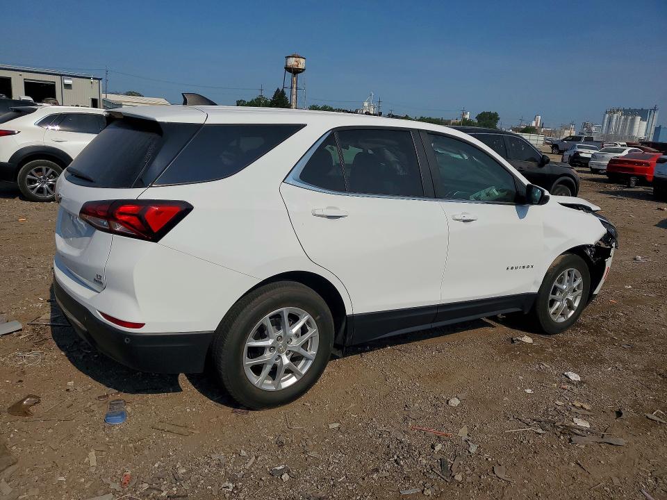 Photo 3 from auction – 2024 CHEVROLET EQUINOX with VIN 3GNAXUEG0RL159301