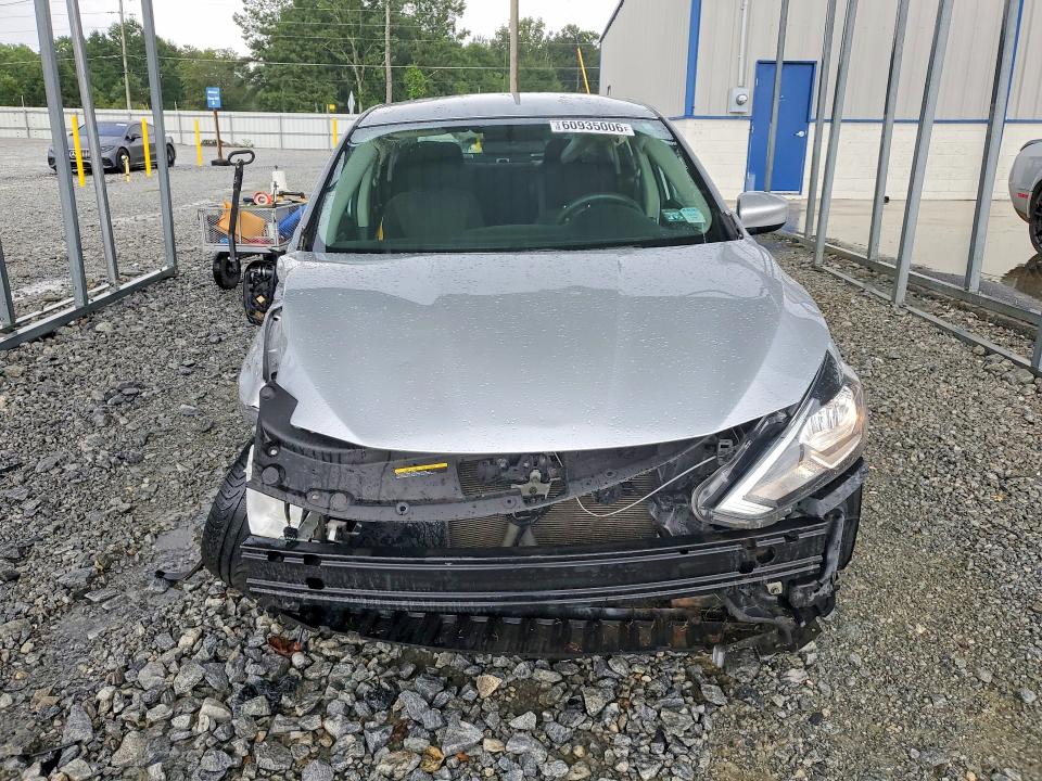 Photo 5 from auction – 2016 NISSAN SENTRA with VIN 3N1AB7AP0GY287474