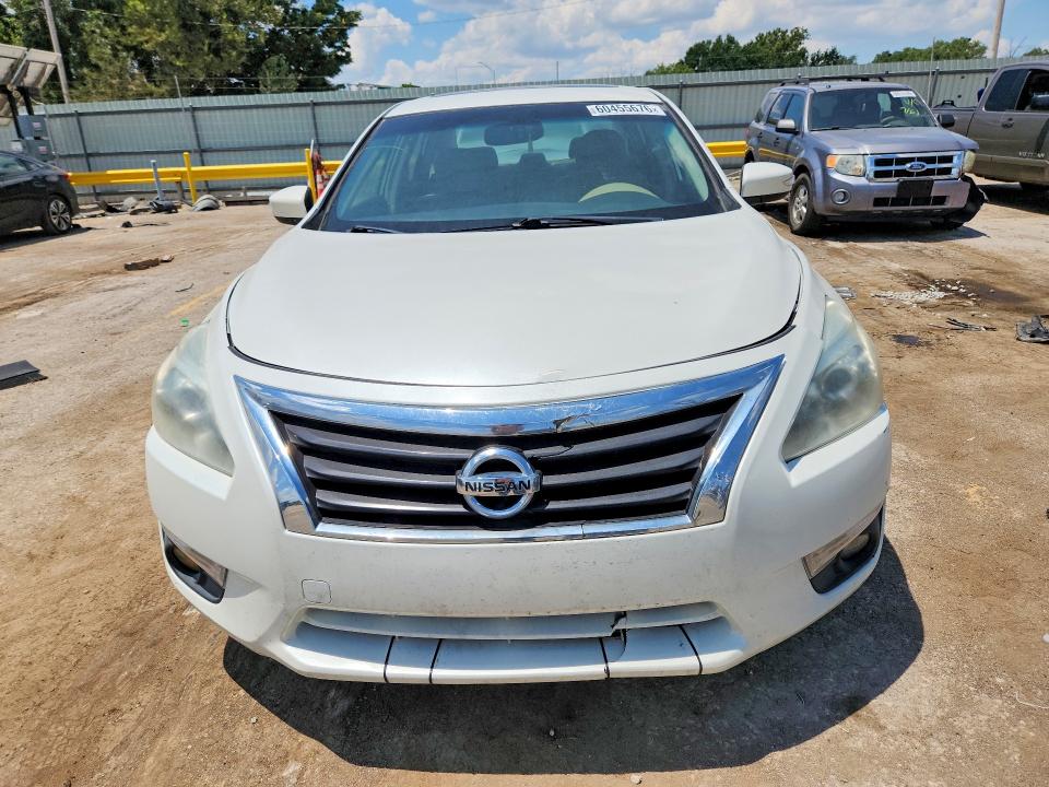 Photo 5 from auction – 2013 NISSAN ALTIMA with VIN 1N4AL3AP7DC282785