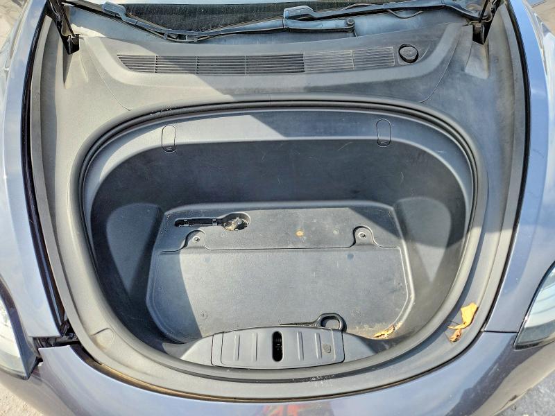 Снимка 11 от търг – 2019 TESLA MODEL 3 с VIN 5YJ3E1EB6KF477440