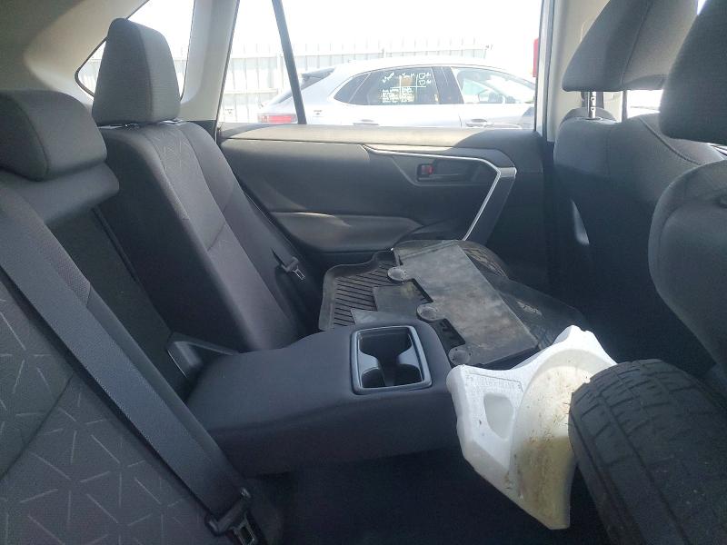 Photo 11 from auction – 2019 TOYOTA RAV4 with VIN 2T3Z1RFV3KC010193