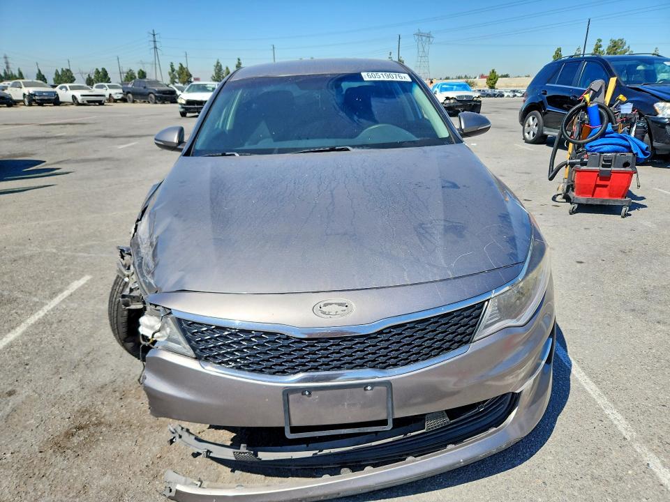 Photo 5 from auction – 2018 KIA OPTIMA with VIN 5XXGT4L37JG239919