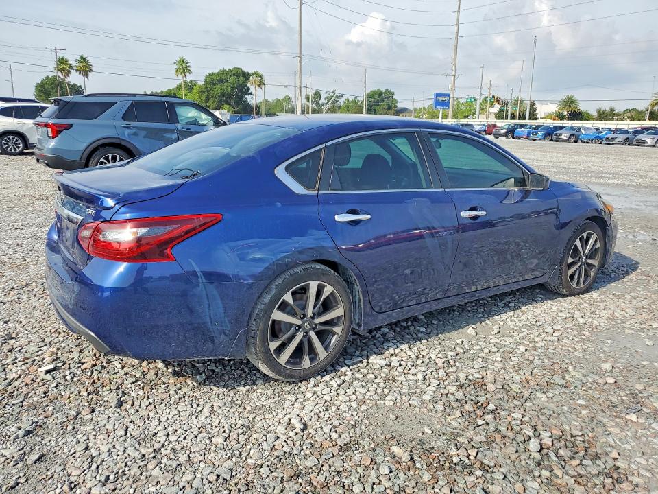 Photo 3 from auction – 2017 NISSAN ALTIMA with VIN 1N4AL3AP0HC491940