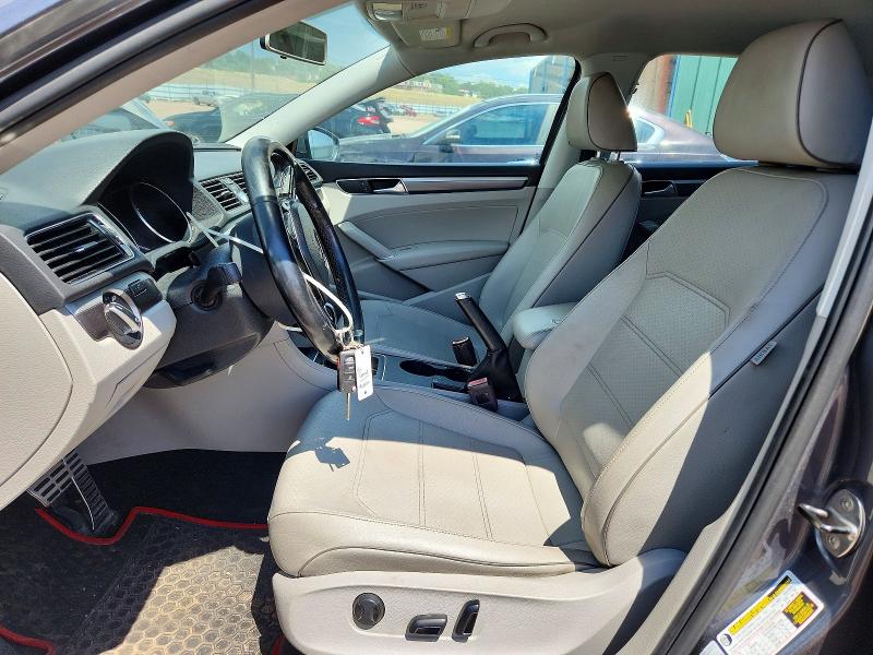 Photo 7 from auction – 2017 VOLKSWAGEN PASSAT with VIN 1VWDT7A36HC044148