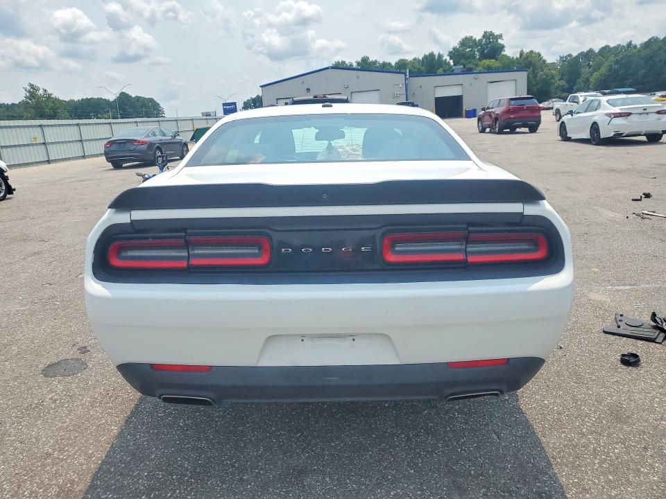 Photo 6 from auction – 2016 DODGE CHALLENGER with VIN 2C3CDZAG8GH200068