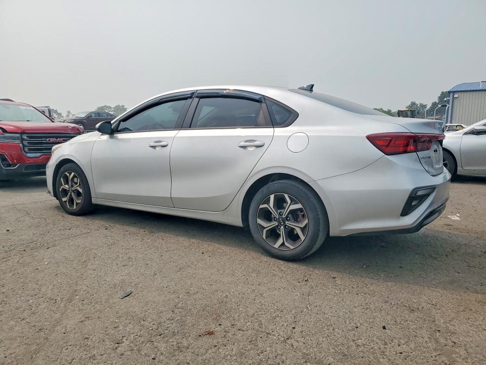 Photo 2 from auction – 2021 KIA FORTE with VIN 3KPF24AD3ME347039