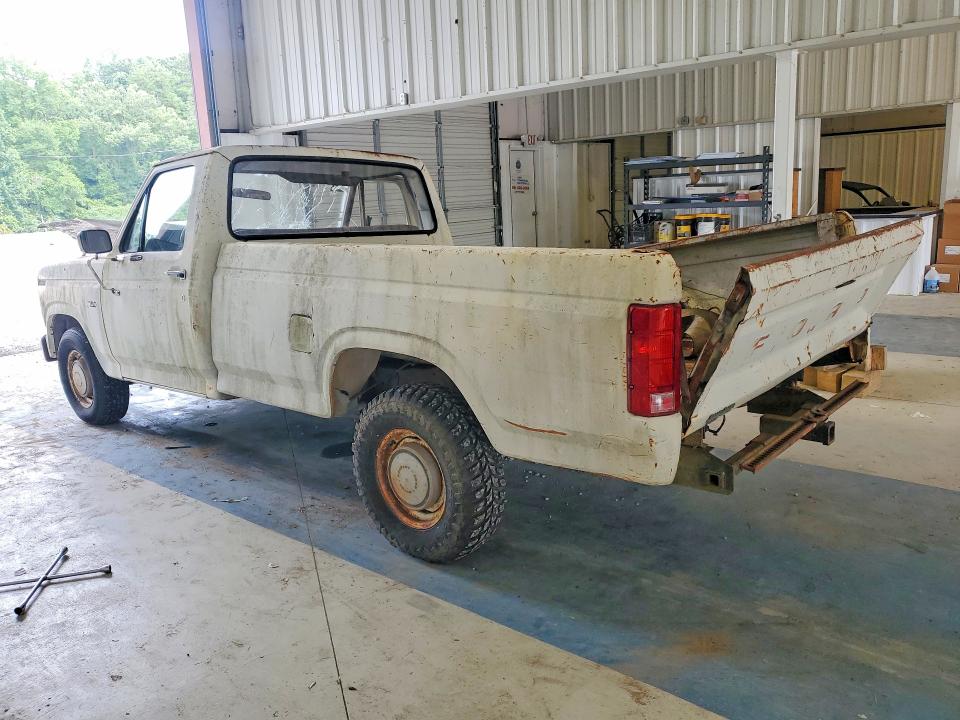 Photo 2 from auction – 1982 FORD F150 with VIN 1FTEF15E2CNA38383