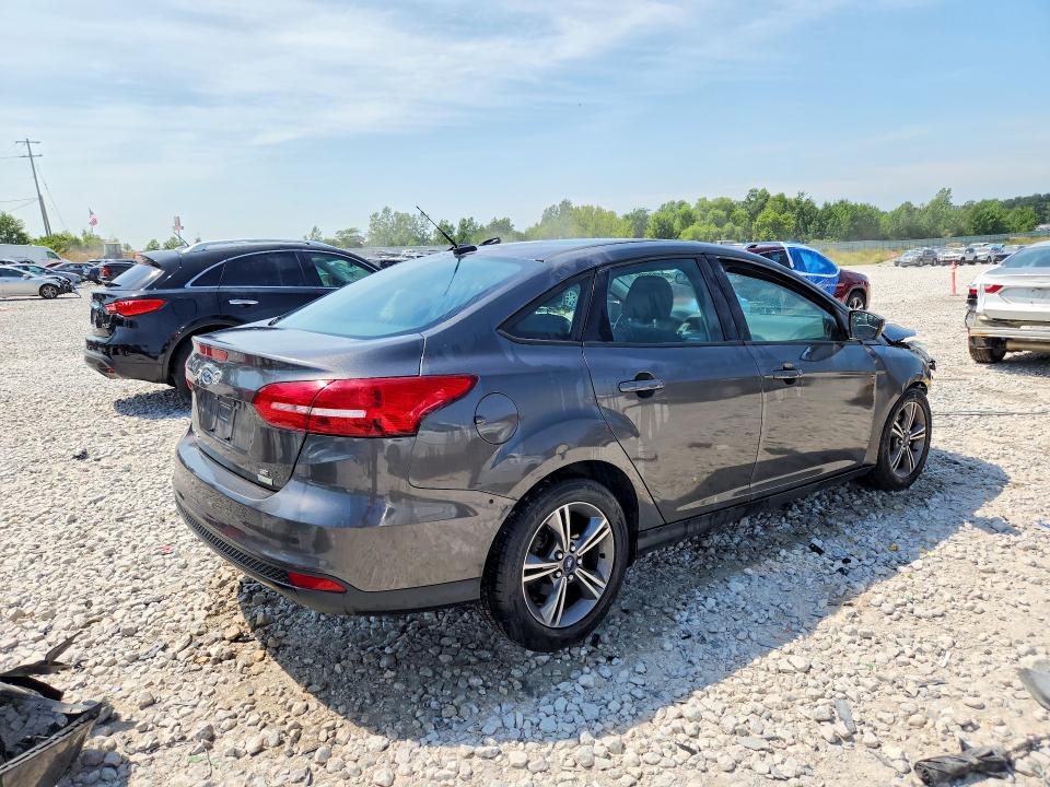 Photo 3 from auction – 2017 FORD FOCUS with VIN 1FADP3FE0HL289950
