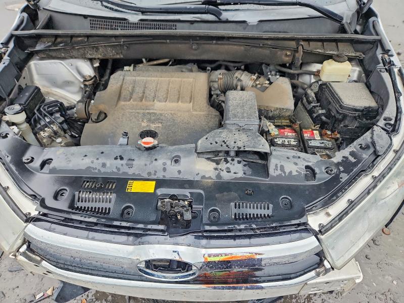 Photo 12 from auction – 2016 TOYOTA HIGHLANDER with VIN 5TDJKRFH9GS331666