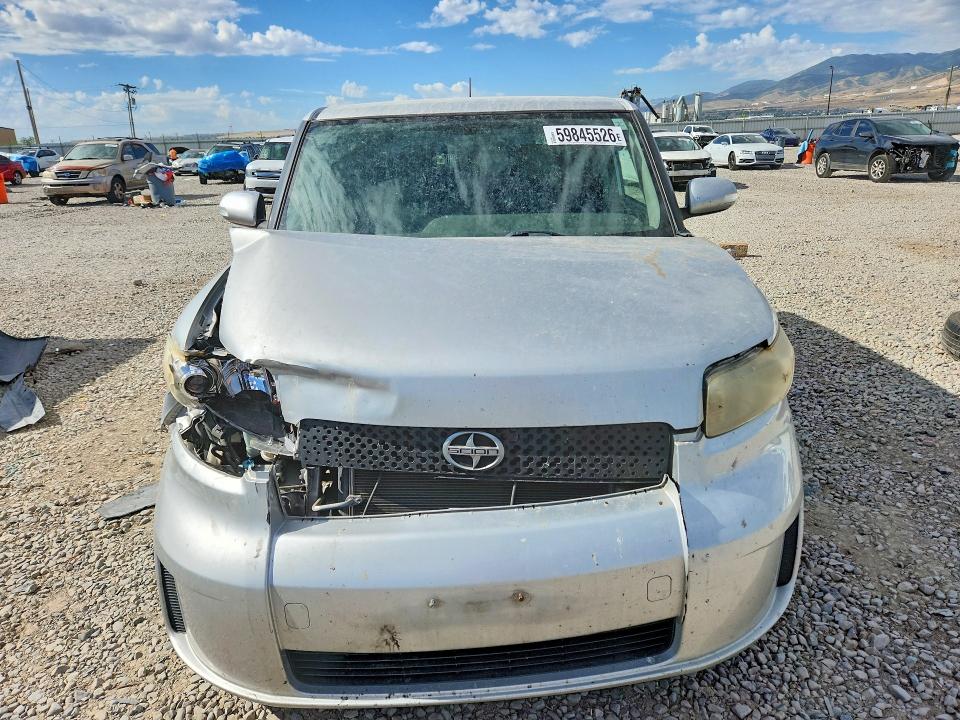 Снимка 5 от търг – 2008 TOYOTA SCION с VIN JTLKE50E481036416