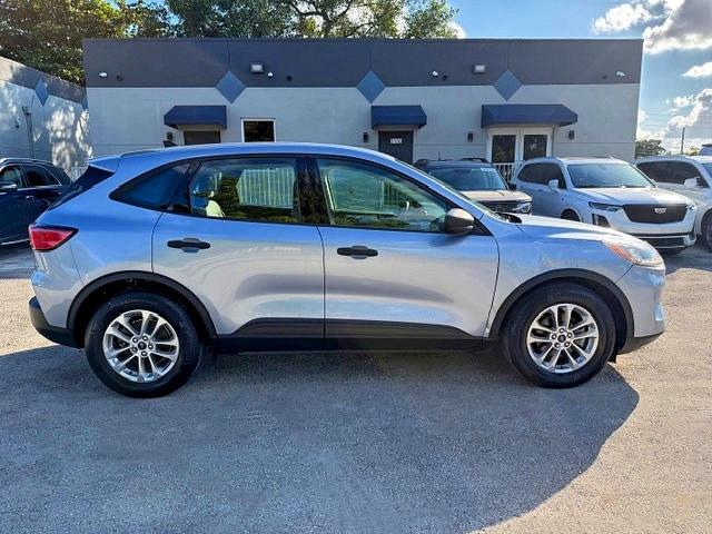Photo 13 from auction – 2022 FORD ESCAPE with VIN 1FMCU0F66NUB62157