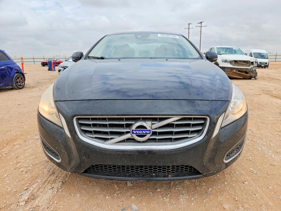 Photo 5 from auction – 2012 VOLVO S60 with VIN YV1622FSXC2057740