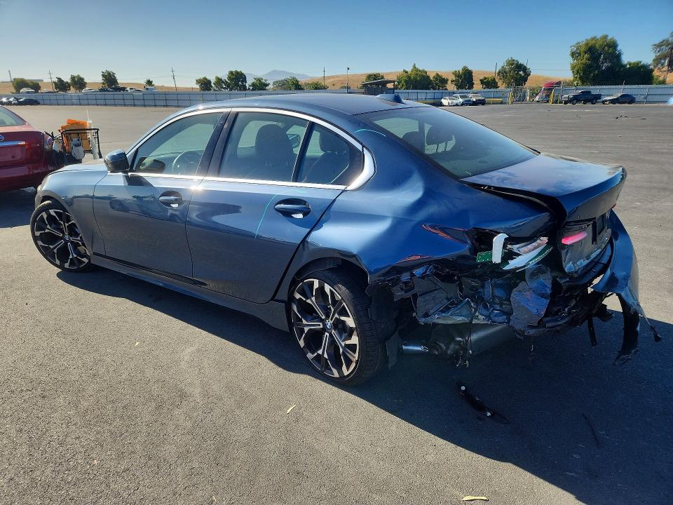 صورة رقم 2 من المزاد - 2025 BMW 330I مع VIN 3MW69CW08S8F21398