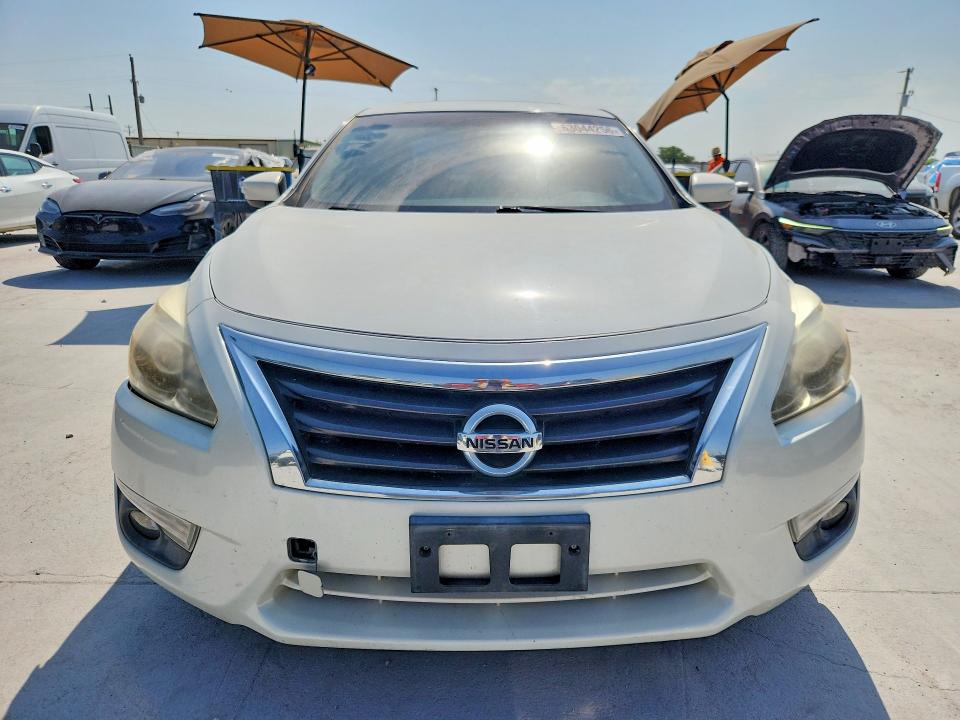 Photo 5 from auction – 2013 NISSAN ALTIMA with VIN 1N4AL3AP3DN582344