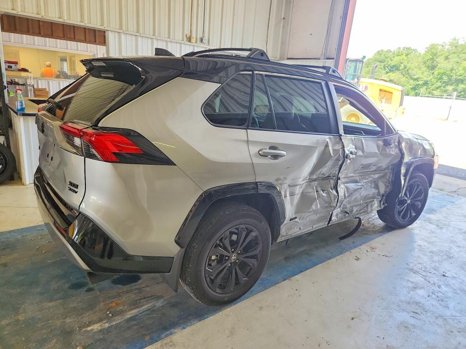 Photo 3 from auction – 2025 TOYOTA RAV4 with VIN 4T3E6RFV9SU182968