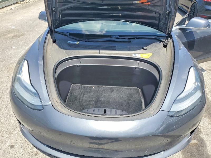 Photo 11 from auction – 2017 TESLA MODEL 3 with VIN 5YJ3E1EA4HF000649
