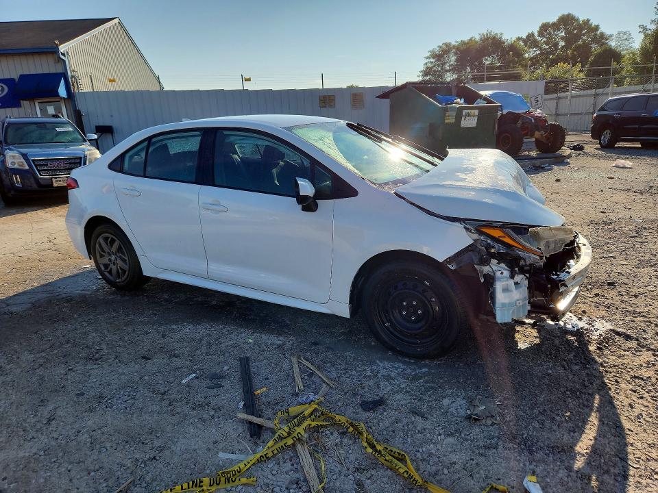 Photo 4 from auction – 2021 TOYOTA COROLLA with VIN 5YFEPMAE7MP233825